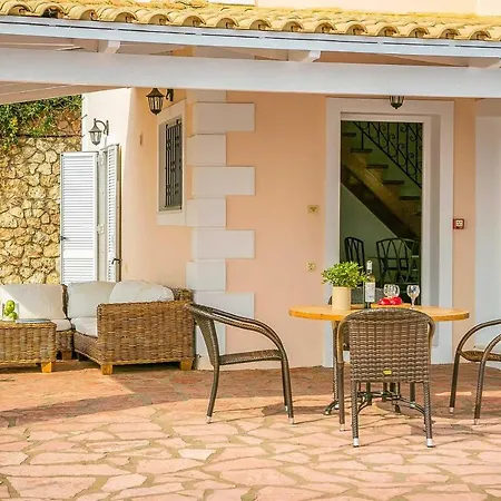 Irida Villa Nidrí